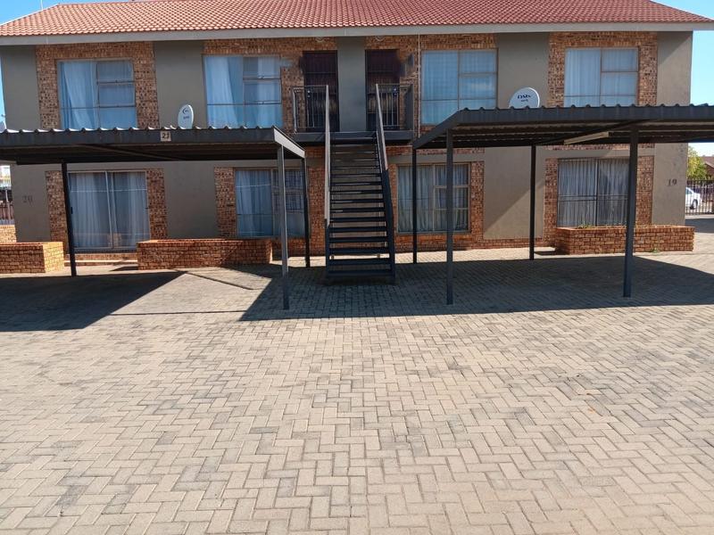 2 Bedroom Property for Sale in Pellissier Free State